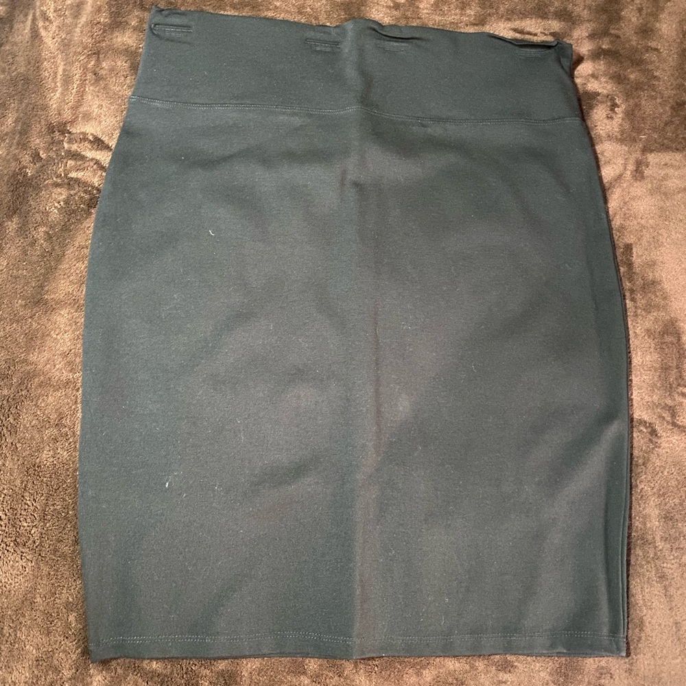 Pencil skirt stretch